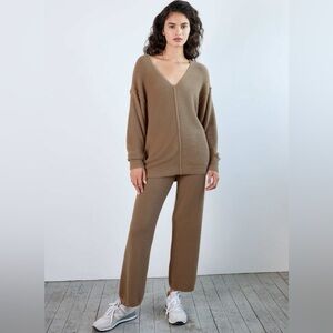 Wilfred Free Hush Knit V-Neck Sweater